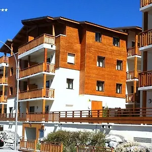 https://residence-le-val-dazur.fr-provencehotel.com